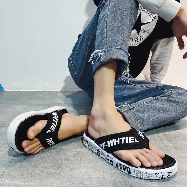 Ikdienas vīriešu čības ar uzrakstu uz lencēm