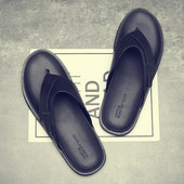 Vīriešu čības ar lencītēm starp pirkstiem