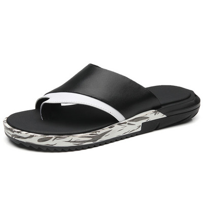 Vīriešu čības ar ādas siksniņu starp pirkstiem