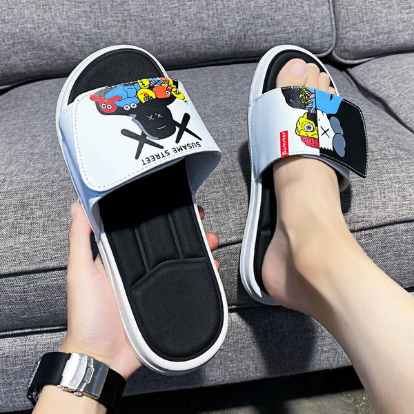 Alkalmi férfi papucs lapos talppal és rátéttel