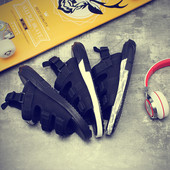 Uus mudel suvised sandaalid plastkinnitusega