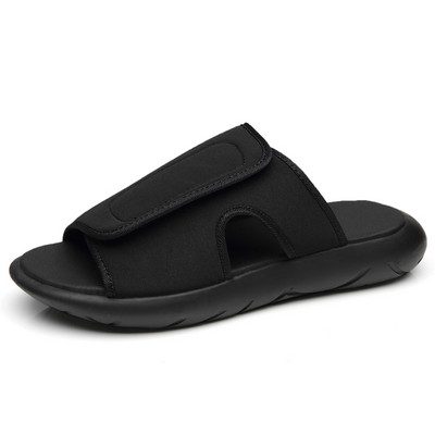 Uus mudel suvised sandaalid plastkinnitusega