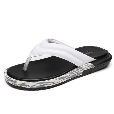 Uus mudel suvised sandaalid plastkinnitusega