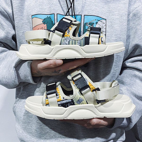 Ikdienas vīriešu sandales ar raupju zoli un aplikāciju