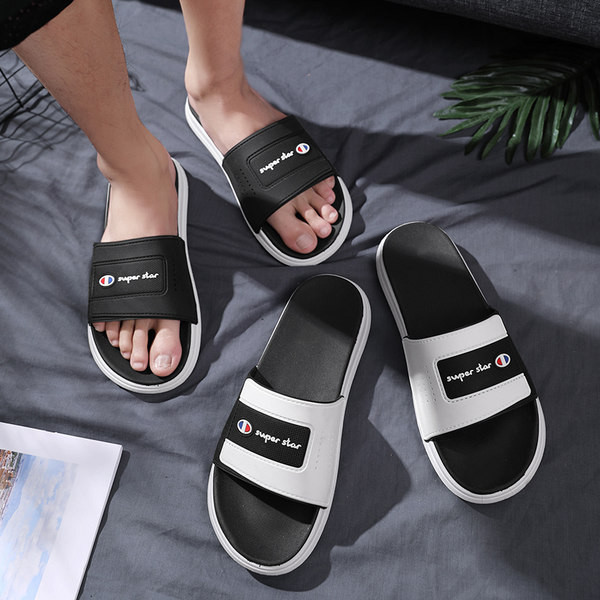 Vīriešu ikdienas čības no eko ādas ar uzrakstu