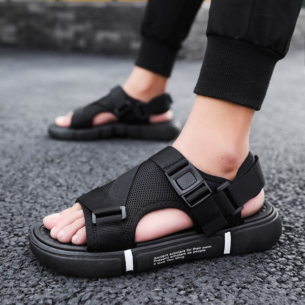 Paprasti vyriški tekstiliniai sandalai su užrašu