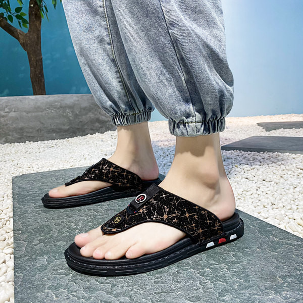 Ανδρικές καλοκαιρινές παντόφλες με επίπεδη σόλα