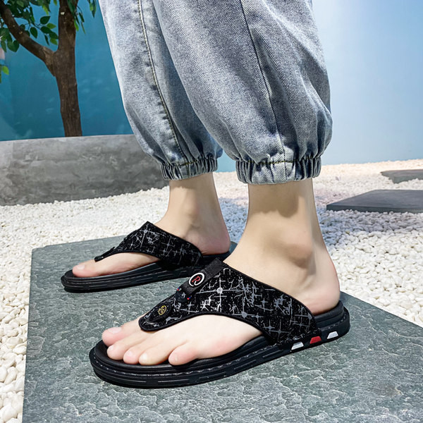 Ανδρικές καλοκαιρινές παντόφλες με επίπεδη σόλα