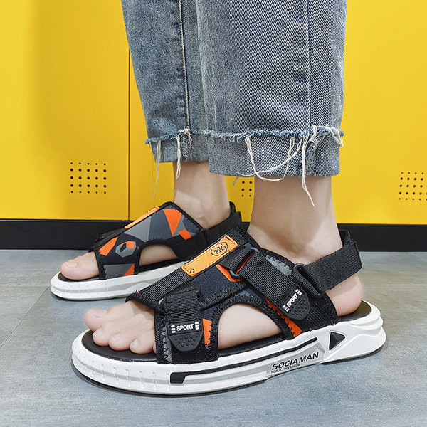 Vasaras vīriešu sandales ar uzrakstu un velcro aizdari