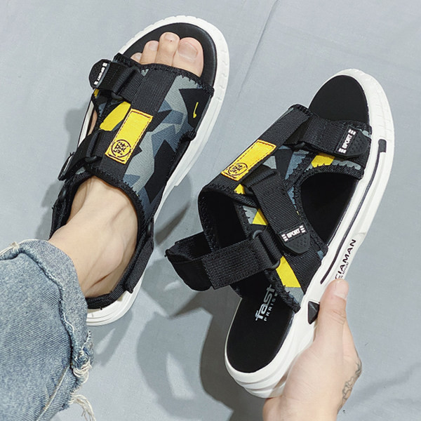 Vasaras vīriešu sandales ar uzrakstu un velcro aizdari