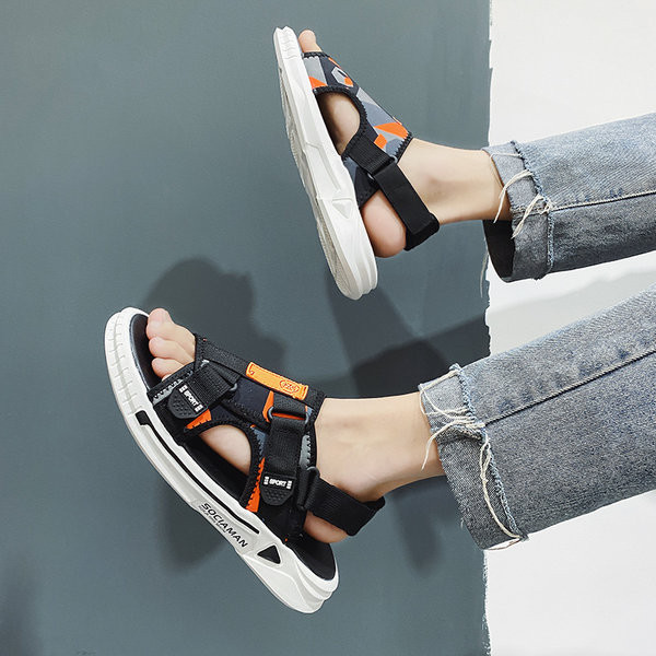 Vasaras vīriešu sandales ar uzrakstu un velcro aizdari