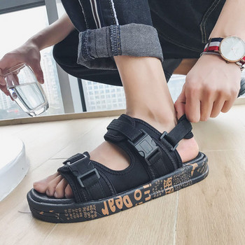 Нов модел летни сандали от текстил с пластмасови закопчалки