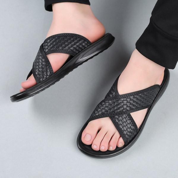 Ikdienas čības vīriešiem ar neslīdošu zoli