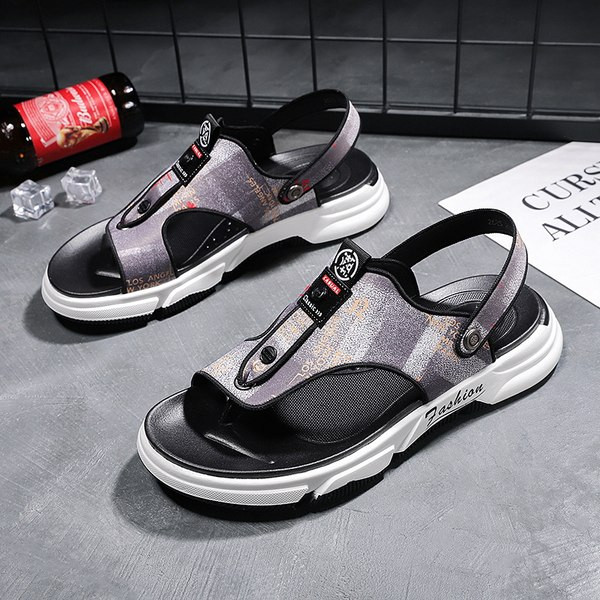 Ανδρικά casual σανδάλια με επιγραφή και μεταλλικό στοιχείο