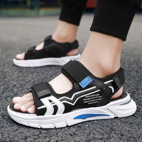 Alkalmi férfi szandál foltokkal