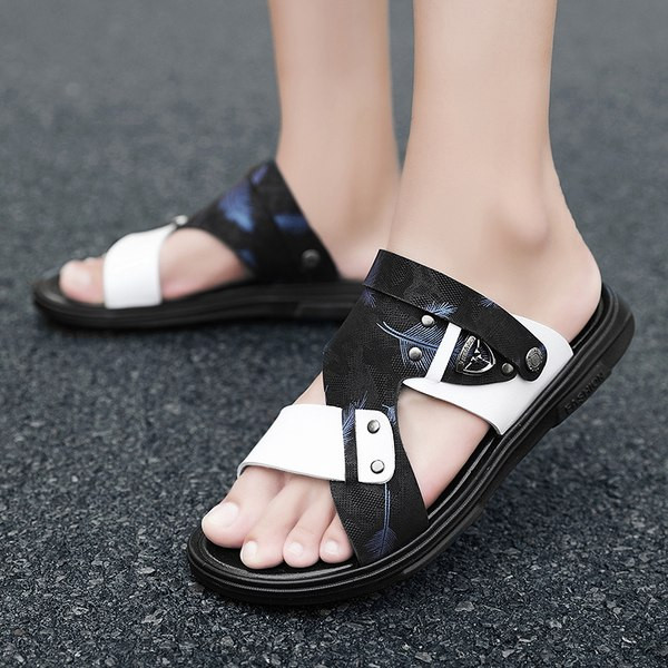 Ανδρικά σανδάλια με δερμάτινα λουράκια και τρουξ