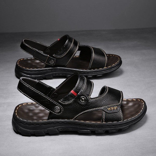 Vīriešu ādas sandales ar plakanām zolēm