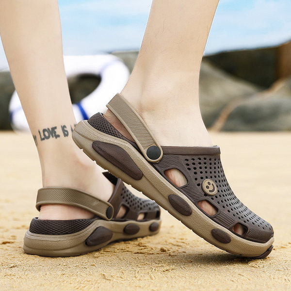 Meeste crocsid, mis sobivad igapäevaseks ja randa