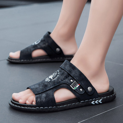 Öko-seemisnahast meeste sandaalid, millel on kiri ja metallelement