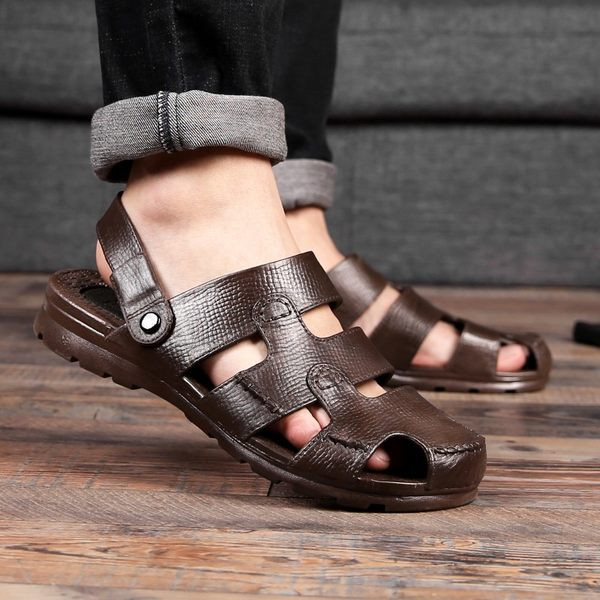 Vīriešu slēgtas sandales ar caurumiem no mākslīgās ādas
