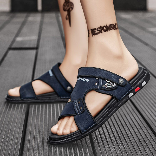 Ikdienas vīriešu sandales ar plakanām zolēm un metāla apdari