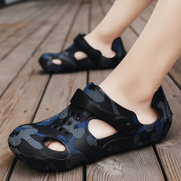 Vīriešu gumijas kroki ar plakanu zoli