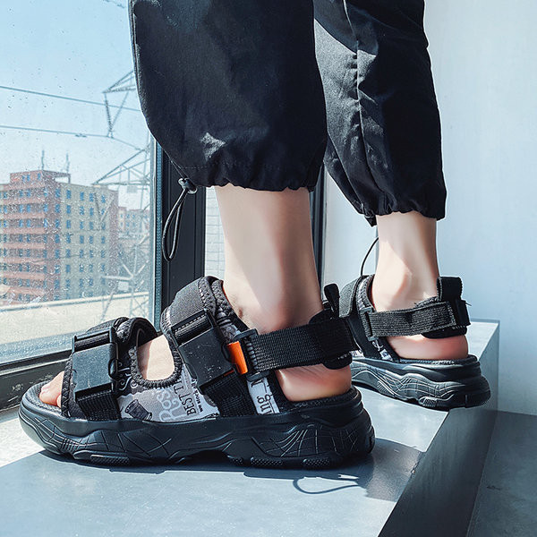 Alkalmi férfi textil szandál állítható pánttal