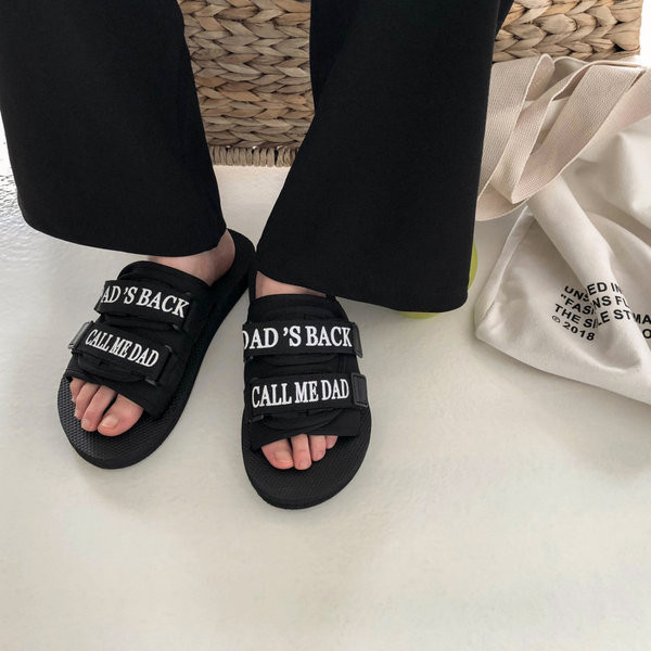 Nyári férfi papucs tépőzáras felirattal