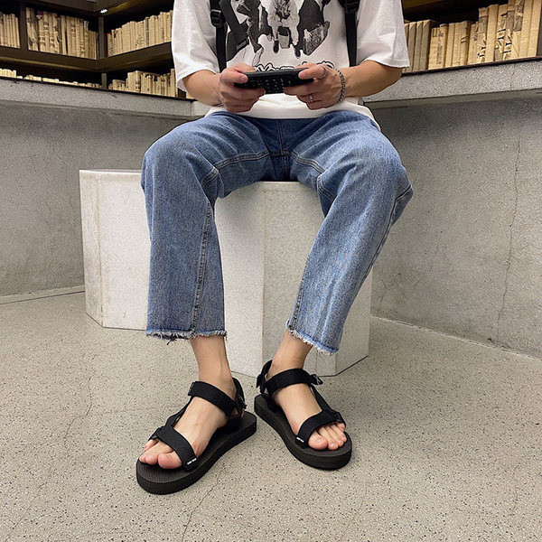 Νέο μοντέλο ανδρικά αθλητικά σανδάλια με κούμπωμα velcro