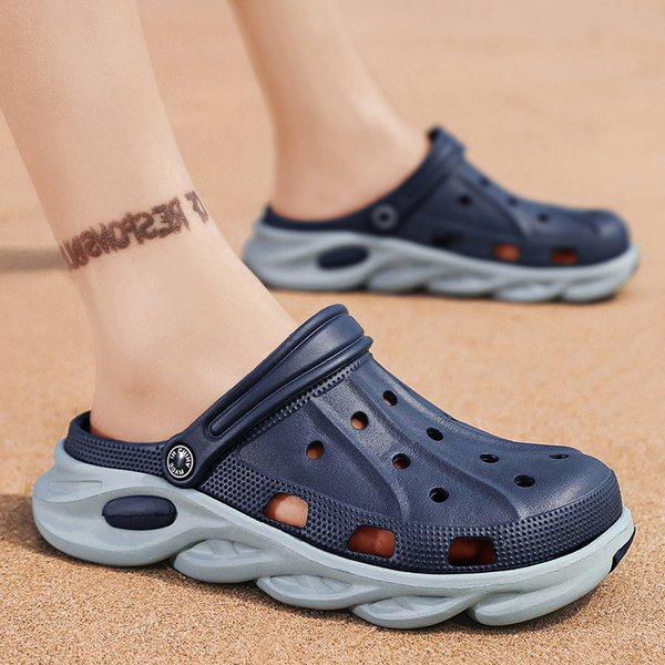 Suvised kroksid libisemiskindla kareda tallaga