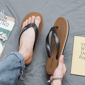 Καλοκαιρινές ανδρικές σαγιονάρες με επίπεδη σόλα 