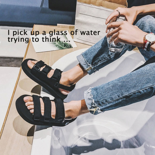 Ανδρικά υφασμάτινα σανδάλια με κούμπωμα velcro και επίπεδη σόλα