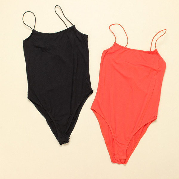 Vienkāršs sievietes ķermeņa modelis - ar plānām lencēm