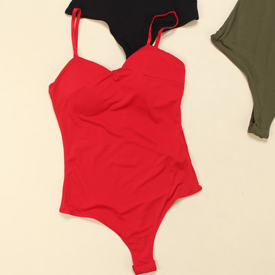 Ikdienas sieviešu bodijs ar plānām lencītēm vairākās krāsās