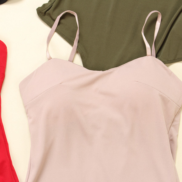 Ikdienas sieviešu bodijs ar plānām lencītēm vairākās krāsās