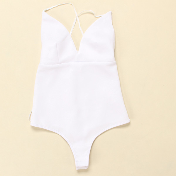 Női napi body nyakkendővel és spitz nyakkivágással