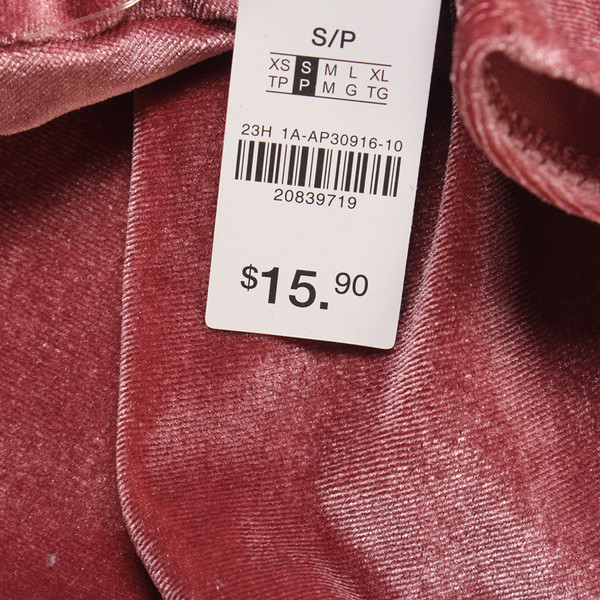 Női bársony body vékony pántokkal és V-nyakkal