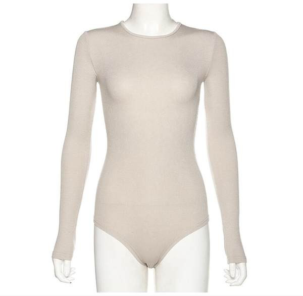 Lihtne pikkade varrukatega naiste kehamudel