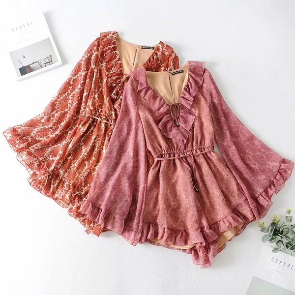 Kevad-sügis lokkidega kombinesoon