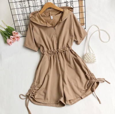 Naiste vabaaja kombinesoon kapuutsi ja lipsudega