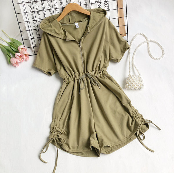 Naiste vabaaja kombinesoon kapuutsi ja lipsudega