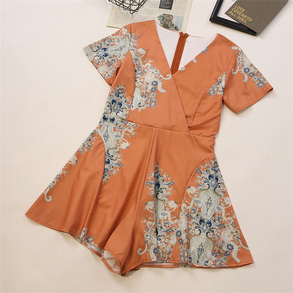 Uus mudel kaasaegne lühike V-kaelusega kombinesoon