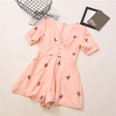 Praegune V-kaelusega ja lillemotiividega naiste lühike kombinesoon