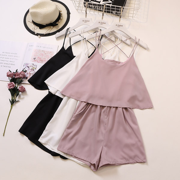 Naiste lühikeste peenikeste rihmadega kombinesoonide uus mudel