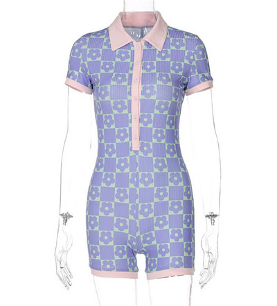 Lühikesed liibuvad lillemustriga kombinesoonid