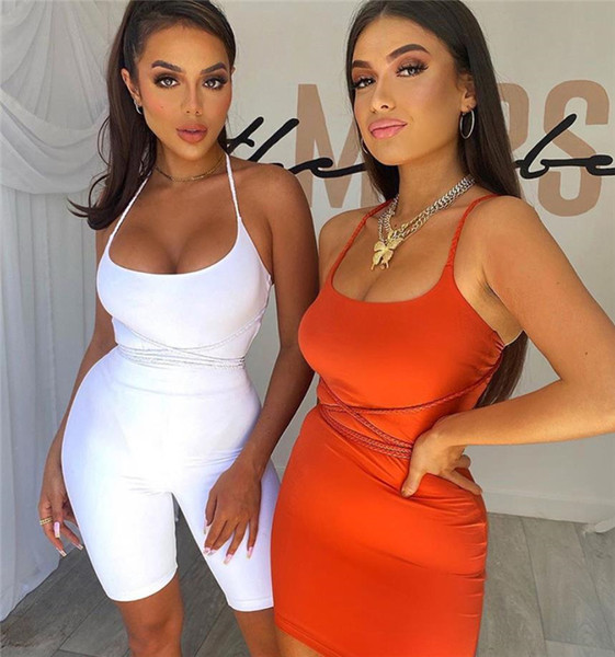 Liibuvad naiste kombinesoonid vöökoha sidemetega