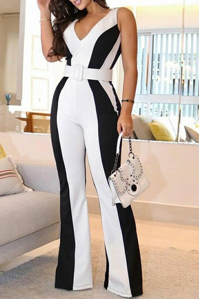 Sieviešu stilīgs kombinezons ar jostu un V veida kakla izgriezumu