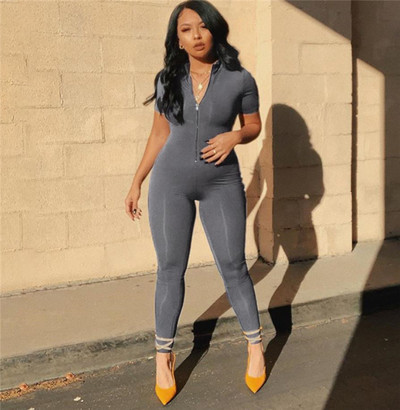 Naiste liibuv tõmblukuga kombinesoon