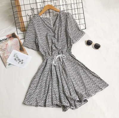 Uus mudel spits-kaelusega ja lipsudega naiste kombinesoonid