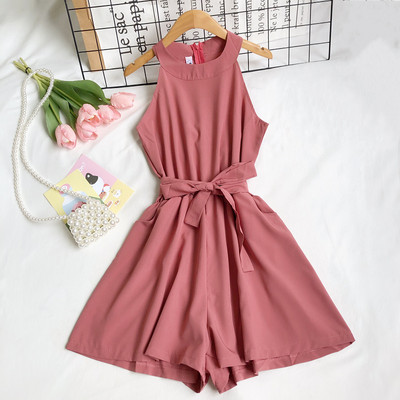 Sieviešu plats kombinezons ar rāvējslēdzēju un jostu